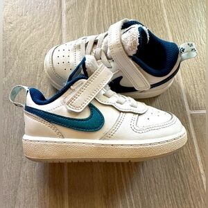Nike Court Borough Low 2 SE 'Pawprints' Sneakers Shoes 7C